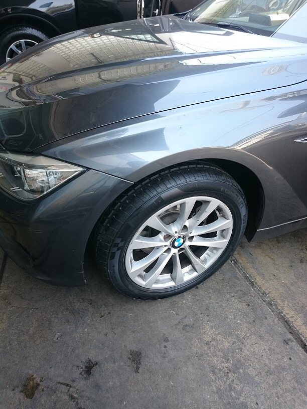 Cliente atendido por Llantas Runflat — instalación de llantas y neumáticos premium