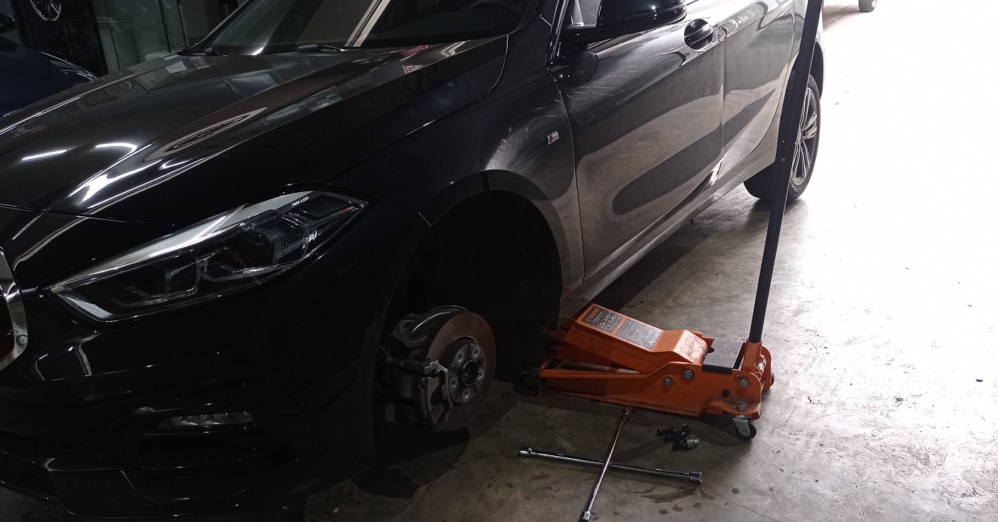 Cliente atendido por Llantas Runflat — instalación de llantas y neumáticos premium