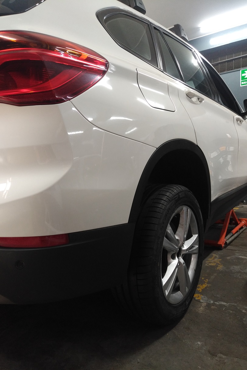 Cliente atendido por Llantas Runflat — instalación de llantas y neumáticos premium